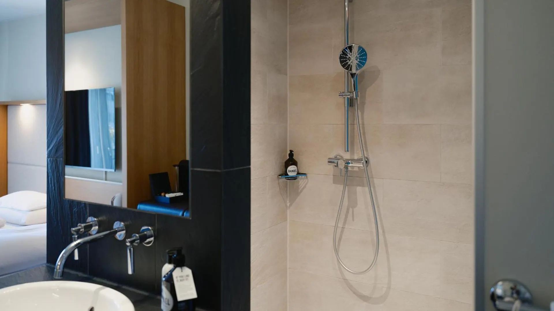 Hotel Daniel Graz - Smart Lifestyle Near City Centre
